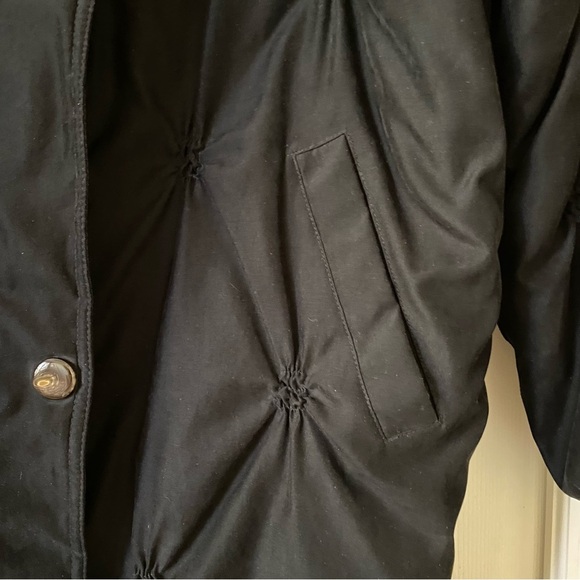 EUC Beautiful black puffer jacket. Zip/snap closure. Size S. Measurements below. - Picture 5 of 8